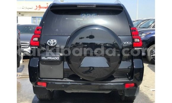 Nunua Imported Toyota Prado Nyeusi Gari ndani ya Import - Dubai nchini Uganda Nunua Imported Toyota Prado Nyeusi Gari ndani ya Import - Dubai nchini Uganda