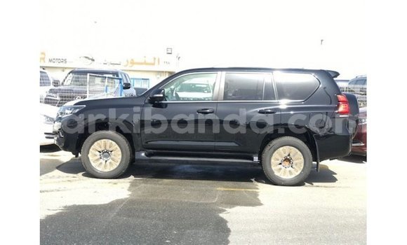 Nunua Imported Toyota Prado Nyeusi Gari ndani ya Import - Dubai nchini Uganda Nunua Imported Toyota Prado Nyeusi Gari ndani ya Import - Dubai nchini Uganda
