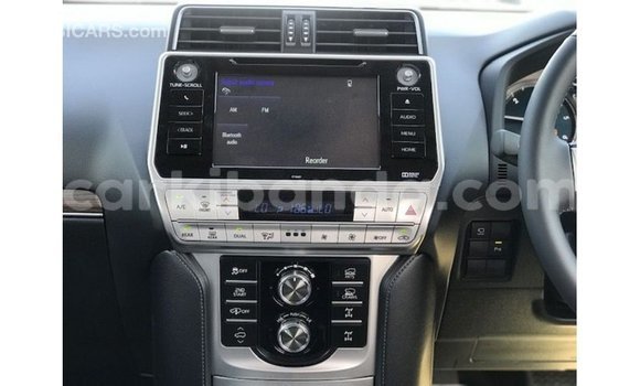Nunua Imported Toyota Prado Nyeusi Gari ndani ya Import - Dubai nchini Uganda Nunua Imported Toyota Prado Nyeusi Gari ndani ya Import - Dubai nchini Uganda