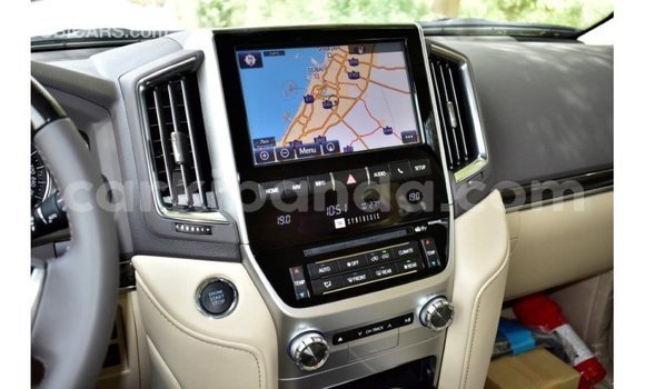 Buy Import Toyota Land Cruiser White Car in Import - Dubai in Uganda Buy Import Toyota Land Cruiser White Car in Import - Dubai in Uganda
