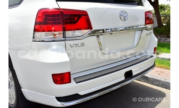 Buy Import Toyota Land Cruiser White Car in Import - Dubai in Uganda Buy Import Toyota Land Cruiser White Car in Import - Dubai in Uganda