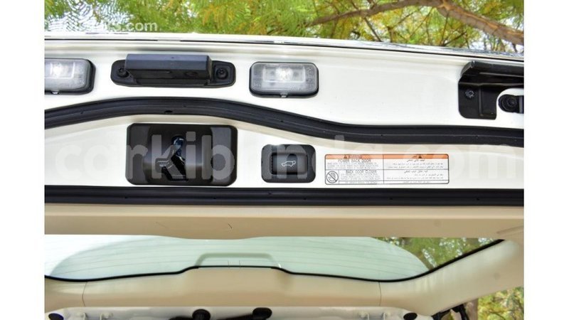 Big with watermark toyota land cruiser uganda import dubai 10049