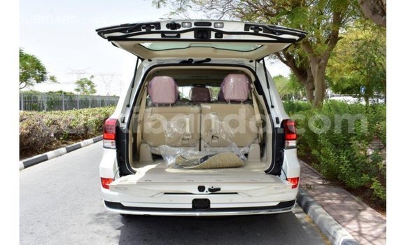 Buy Import Toyota Land Cruiser White Car in Import - Dubai in Uganda Buy Import Toyota Land Cruiser White Car in Import - Dubai in Uganda