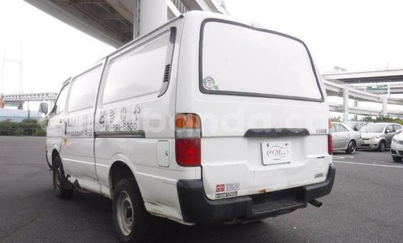 Acheter Occasion Utilitaire Toyota HiAce Blanc à Jinja, Ouganda Acheter Occasion Utilitaire Toyota HiAce Blanc à Jinja, Ouganda