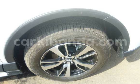 Buy Used Toyota RAV4 White Car in Kampala in Uganda Buy Used Toyota RAV4 White Car in Kampala in Uganda