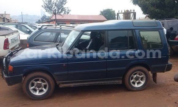 Gura Yakoze Land Rover Discovery Blue Imodoka i Arua mu Uganda Gura Yakoze Land Rover Discovery Blue Imodoka i Arua mu Uganda