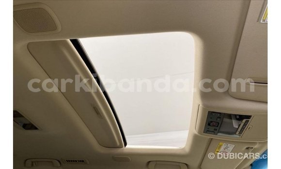 Gura Imported Toyota Land Cruiser White Imodoka i Import - Dubai mu Uganda Gura Imported Toyota Land Cruiser White Imodoka i Import - Dubai mu Uganda