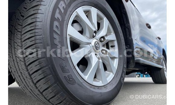 Gura Imported Toyota Land Cruiser Red Imodoka i Import - Dubai mu Uganda Gura Imported Toyota Land Cruiser Red Imodoka i Import - Dubai mu Uganda