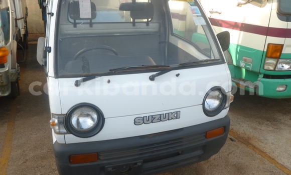 Buy Used Suzuki Jimny White Car in Arua in Uganda