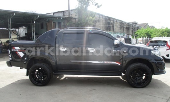 Buy Used Toyota Hilux Black Car in Busia in Uganda Buy Used Toyota Hilux Black Car in Busia in Uganda