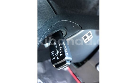 Nunua Imported Toyota Prado Nyeusi Gari ndani ya Import - Dubai nchini Uganda Nunua Imported Toyota Prado Nyeusi Gari ndani ya Import - Dubai nchini Uganda