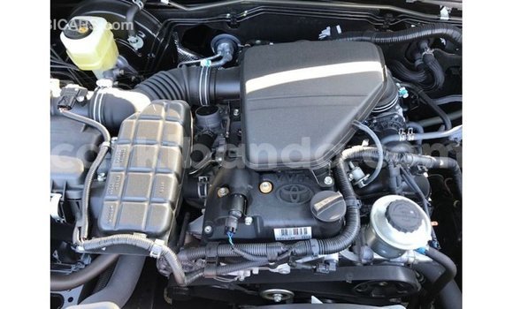 Nunua Imported Toyota Prado Nyeusi Gari ndani ya Import - Dubai nchini Uganda Nunua Imported Toyota Prado Nyeusi Gari ndani ya Import - Dubai nchini Uganda