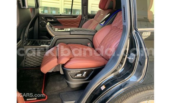 Acheter Import Voiture Lexus LX Noir à Import - Dubai, Ouganda Acheter Import Voiture Lexus LX Noir à Import - Dubai, Ouganda