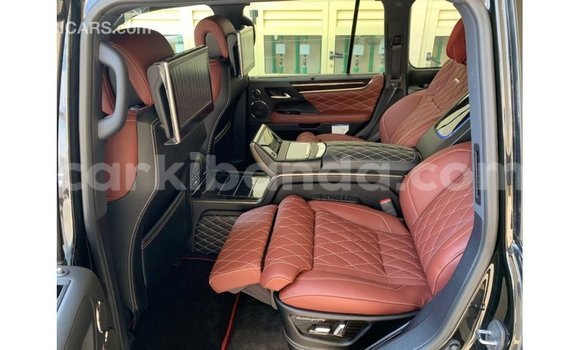 Acheter Import Voiture Lexus LX Noir à Import - Dubai, Ouganda Acheter Import Voiture Lexus LX Noir à Import - Dubai, Ouganda