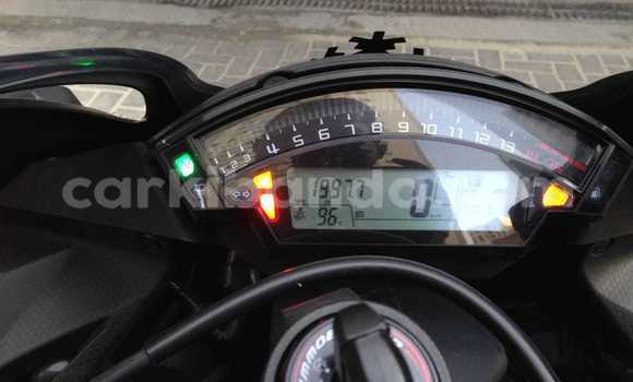 Buy Used Kawasaki Ninja ZX-10R Black Bike in Kampala in Uganda Buy Used Kawasaki Ninja ZX-10R Black Bike in Kampala in Uganda