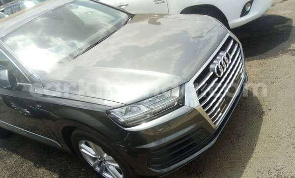 Buy Used Audi Q7 Green Car in Kampala in Uganda