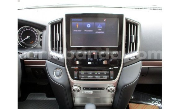 Gura Imported Toyota Land Cruiser Black Imodoka i Import - Dubai mu Uganda Gura Imported Toyota Land Cruiser Black Imodoka i Import - Dubai mu Uganda