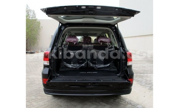 Gura Imported Toyota Land Cruiser Black Imodoka i Import - Dubai mu Uganda Gura Imported Toyota Land Cruiser Black Imodoka i Import - Dubai mu Uganda