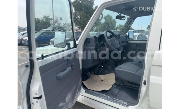 Buy Import Toyota Land Cruiser White Car in Import - Dubai in Uganda Buy Import Toyota Land Cruiser White Car in Import - Dubai in Uganda