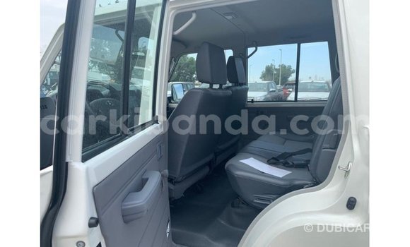 Buy Import Toyota Land Cruiser White Car in Import - Dubai in Uganda Buy Import Toyota Land Cruiser White Car in Import - Dubai in Uganda