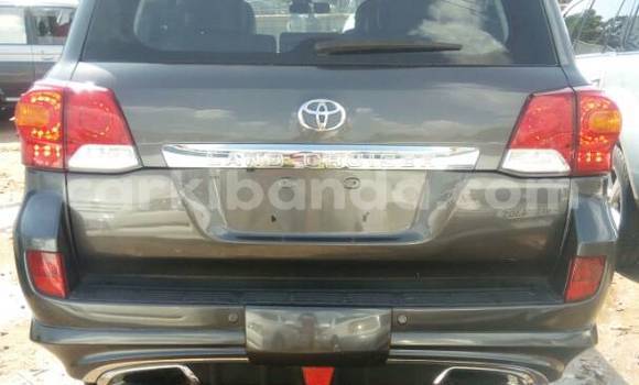 Buy Used Toyota Land Cruiser Black Car in Kampala in Uganda Buy Used Toyota Land Cruiser Black Car in Kampala in Uganda