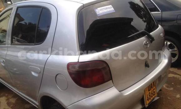 Acheter Occasion Voiture Toyota Vitz Gris à Busia, Ouganda Acheter Occasion Voiture Toyota Vitz Gris à Busia, Ouganda
