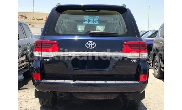 Nunua Imported Toyota Land Cruiser Bluu Gari ndani ya Import - Dubai nchini Uganda Nunua Imported Toyota Land Cruiser Bluu Gari ndani ya Import - Dubai nchini Uganda