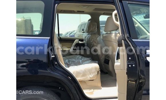 Nunua Imported Toyota Land Cruiser Bluu Gari ndani ya Import - Dubai nchini Uganda Nunua Imported Toyota Land Cruiser Bluu Gari ndani ya Import - Dubai nchini Uganda