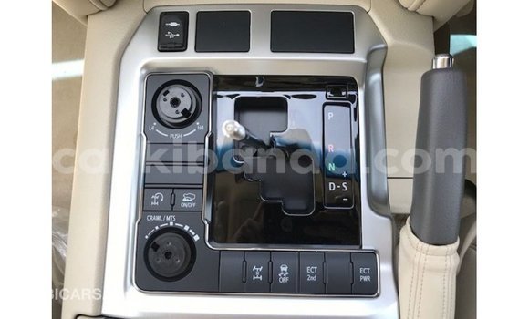 Nunua Imported Toyota Land Cruiser Bluu Gari ndani ya Import - Dubai nchini Uganda Nunua Imported Toyota Land Cruiser Bluu Gari ndani ya Import - Dubai nchini Uganda