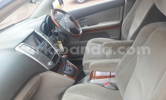 Gura Yakoze Toyota Harrier White Imodoka i Busia mu Uganda Gura Yakoze Toyota Harrier White Imodoka i Busia mu Uganda