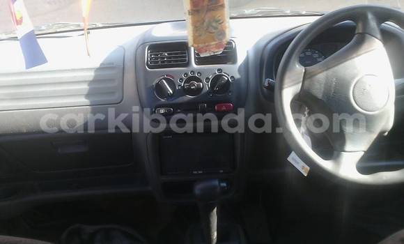 Gura Yakoze Suzuki Swift White Imodoka i Arua mu Uganda Gura Yakoze Suzuki Swift White Imodoka i Arua mu Uganda