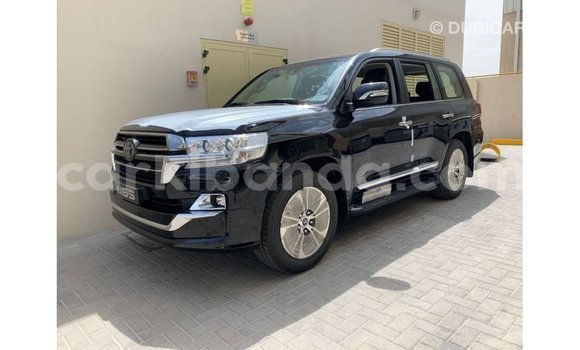 Acheter Import Voiture Toyota Land Cruiser Noir à Import - Dubai, Ouganda Acheter Import Voiture Toyota Land Cruiser Noir à Import - Dubai, Ouganda