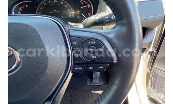 Gura Imported Toyota 4Runner White Imodoka i Import - Dubai mu Uganda Gura Imported Toyota 4Runner White Imodoka i Import - Dubai mu Uganda