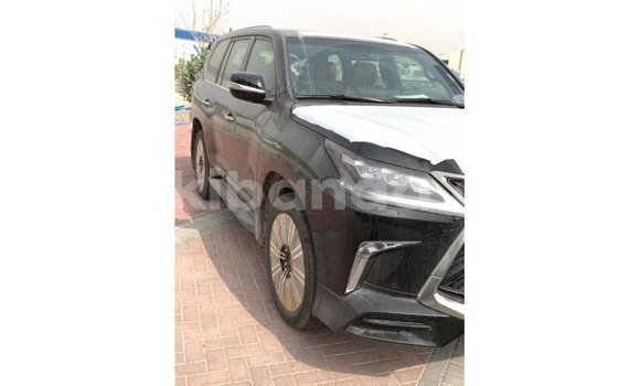 Nunua Imported Lexus LX Nyeusi Gari ndani ya Import - Dubai nchini Uganda Nunua Imported Lexus LX Nyeusi Gari ndani ya Import - Dubai nchini Uganda