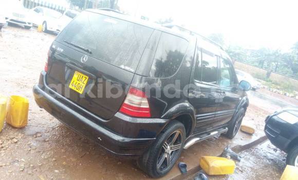 Buy New Mercedes‒Benz ML–Class Black Car in Kampala in Uganda Buy New Mercedes‒Benz ML–Class Black Car in Kampala in Uganda