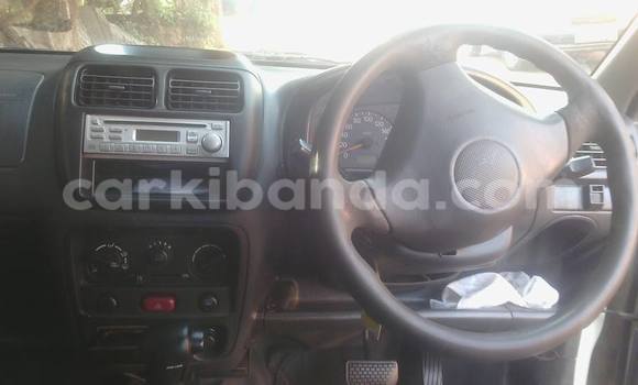 Gura Yakoze Suzuki Swift White Imodoka i Arua mu Uganda Gura Yakoze Suzuki Swift White Imodoka i Arua mu Uganda