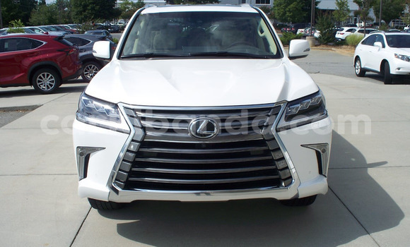 Buy Used Lexus LX 570 White Car in Mpondwe in Uganda Buy Used Lexus LX 570 White Car in Mpondwe in Uganda