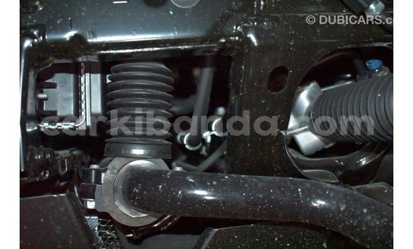 Acheter Import Voiture Toyota Prado Blanc à Import - Dubai, Ouganda Acheter Import Voiture Toyota Prado Blanc à Import - Dubai, Ouganda