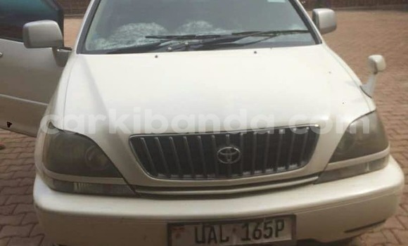 Buy Used Toyota Harrier White Car in Kampala in Uganda Buy Used Toyota Harrier White Car in Kampala in Uganda