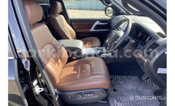 Gura Imported Toyota Land Cruiser Black Imodoka i Import - Dubai mu Uganda Gura Imported Toyota Land Cruiser Black Imodoka i Import - Dubai mu Uganda