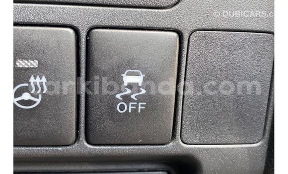 Acheter Import Voiture Toyota Land Cruiser Noir à Import - Dubai, Ouganda Acheter Import Voiture Toyota Land Cruiser Noir à Import - Dubai, Ouganda