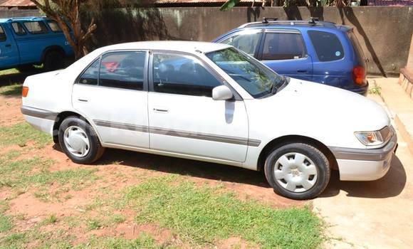 Nunua Ilio tumika Toyota Premio Fedha Gari ndani ya Arua nchini Uganda Nunua Ilio tumika Toyota Premio Fedha Gari ndani ya Arua nchini Uganda
