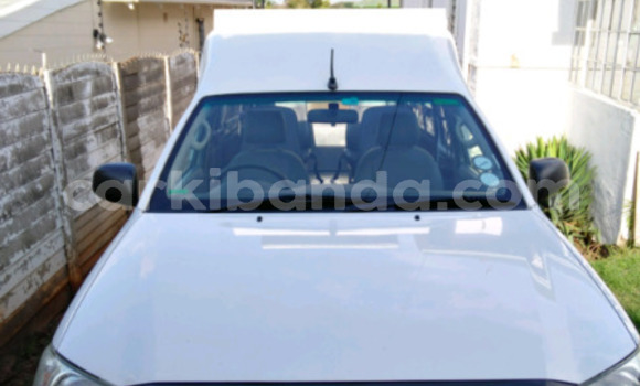 Buy Used Toyota Hilux White Car in Kampala in Uganda Buy Used Toyota Hilux White Car in Kampala in Uganda