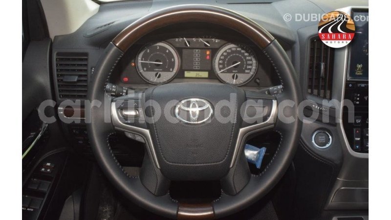 Big with watermark toyota land cruiser uganda import dubai 10123
