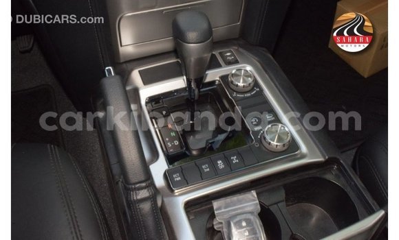 Acheter Import Voiture Toyota Land Cruiser Autre à Import - Dubai, Ouganda Acheter Import Voiture Toyota Land Cruiser Autre à Import - Dubai, Ouganda