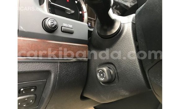 Nunua Imported Toyota Land Cruiser Nyeusi Gari ndani ya Import - Dubai nchini Uganda Nunua Imported Toyota Land Cruiser Nyeusi Gari ndani ya Import - Dubai nchini Uganda