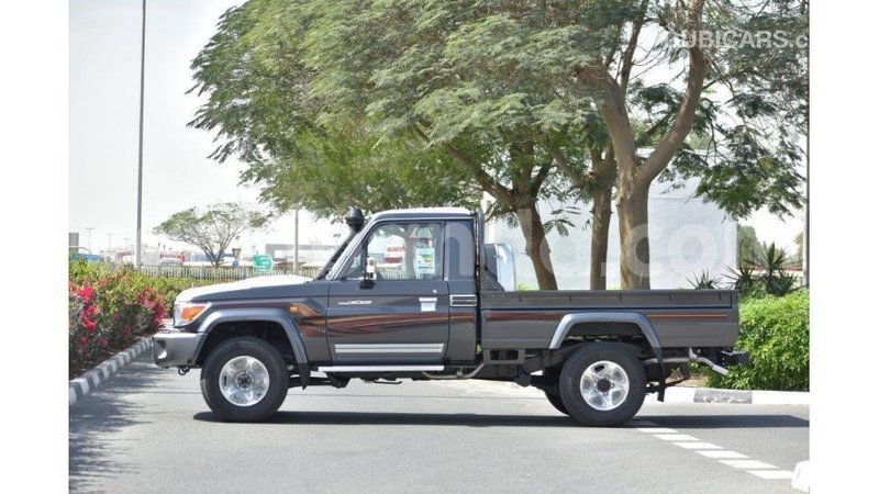 Big with watermark toyota land cruiser uganda import dubai 10128