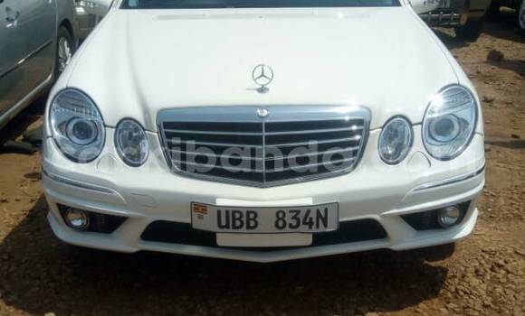 Buy New Mercedes Benz E-Class Red Car in Kampala in Uganda Buy New Mercedes Benz E-Class Red Car in Kampala in Uganda
