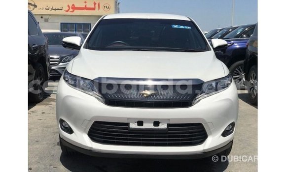 Nunua Imported Toyota Harrier Nyeupe Gari ndani ya Import - Dubai nchini Uganda Nunua Imported Toyota Harrier Nyeupe Gari ndani ya Import - Dubai nchini Uganda