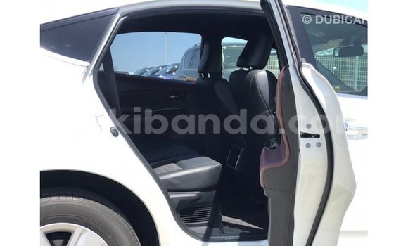 Nunua Imported Toyota Harrier Nyeupe Gari ndani ya Import - Dubai nchini Uganda Nunua Imported Toyota Harrier Nyeupe Gari ndani ya Import - Dubai nchini Uganda
